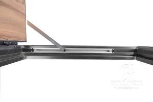 Accessories concealed door closer for metallic fire doors Andreu