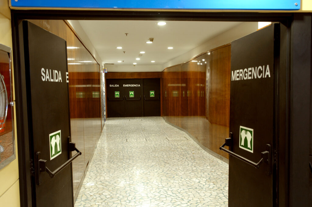 Centro Comercial El Saler - Puertas Andreu