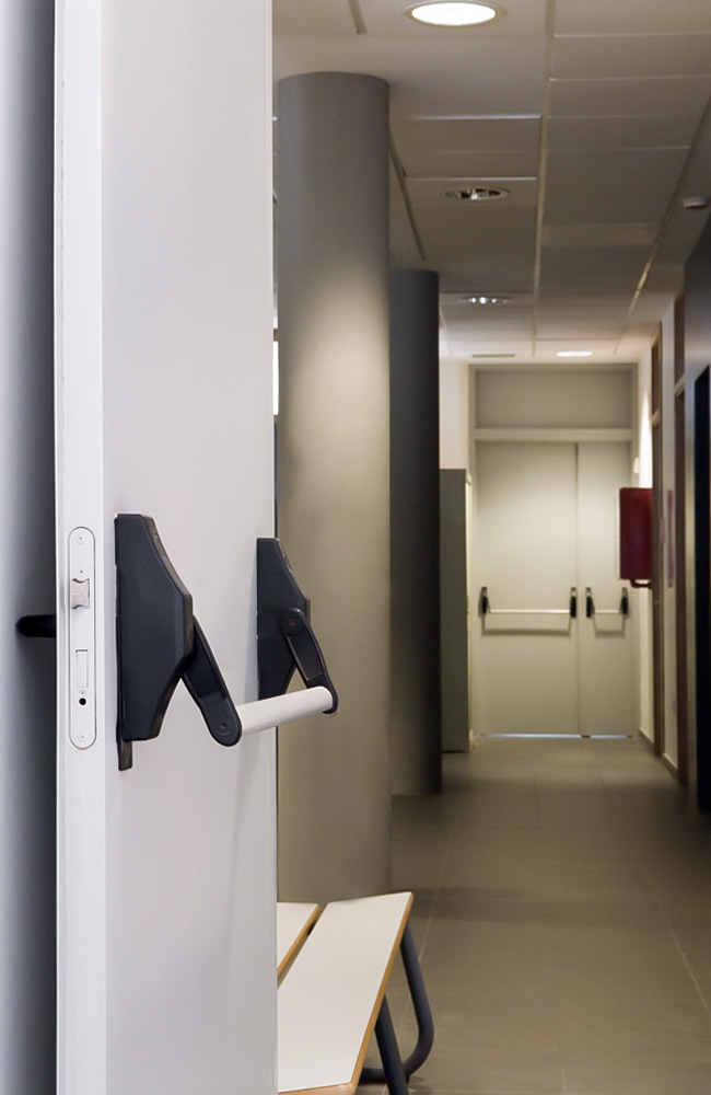 Universidad Politécnica de Valencia - Puertas Andreu