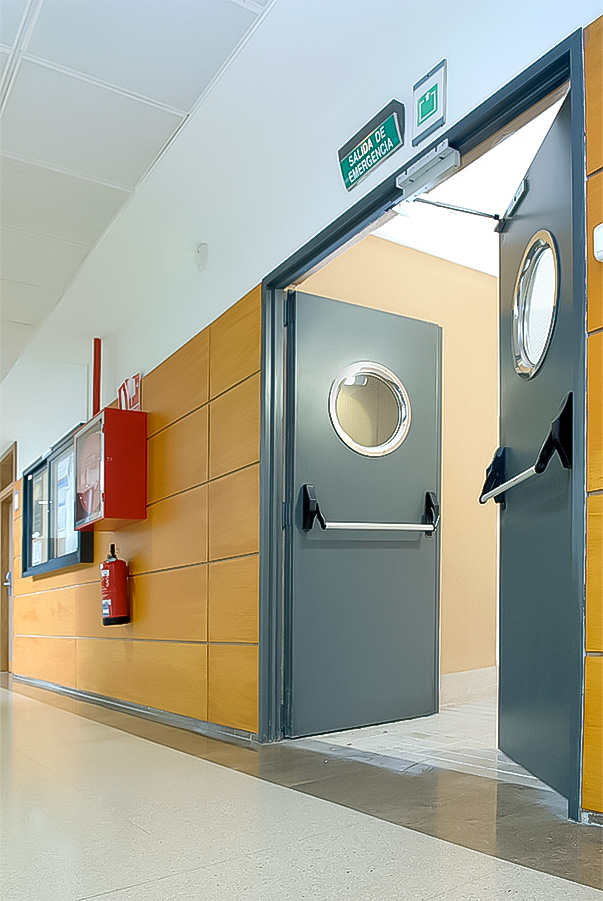 Universidad CEU Cardenal Herrera - Puertas Andreu