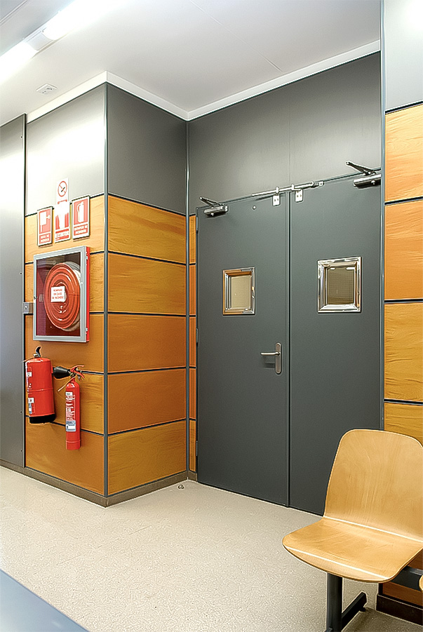 Universidad CEU Cardenal Herrera - Puertas Andreu