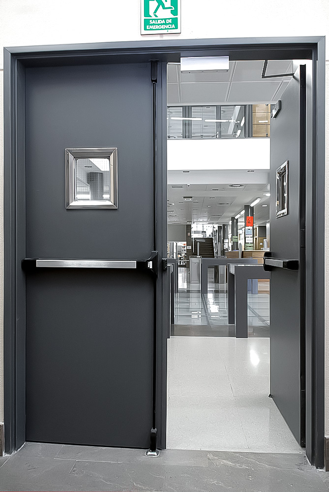 Universidad CEU Cardenal Herrera - Puertas Andreu